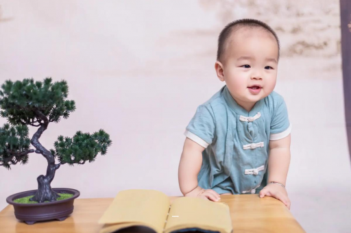 云南宝宝多大可以吃辅食